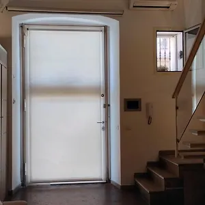 Borgo , Aeroporto di Catania Fontana Rossa Italia